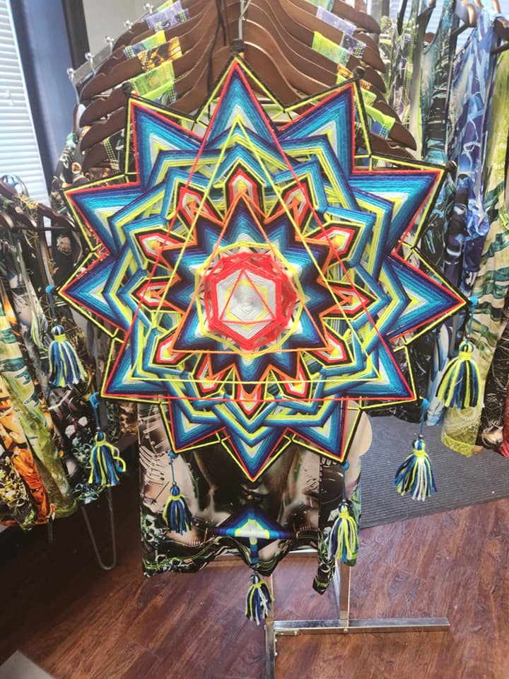 Mandala - Multicolor Triangle Shapes